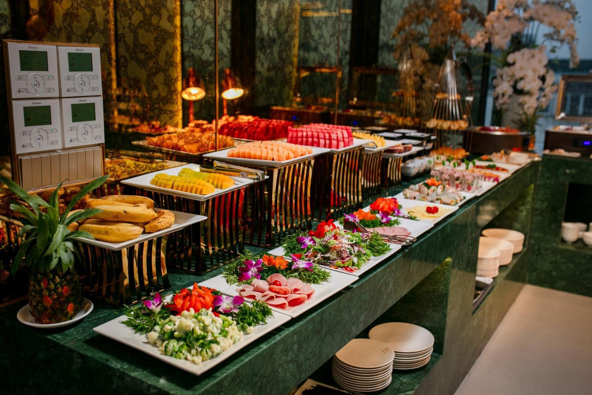 Le Premier Hotel & Rooftop Bar Hanoi Zewnętrze zdjęcie