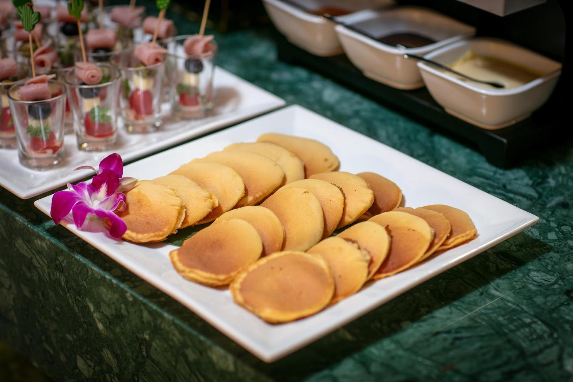 Le Premier Hotel & Rooftop Bar Hanoi Zewnętrze zdjęcie