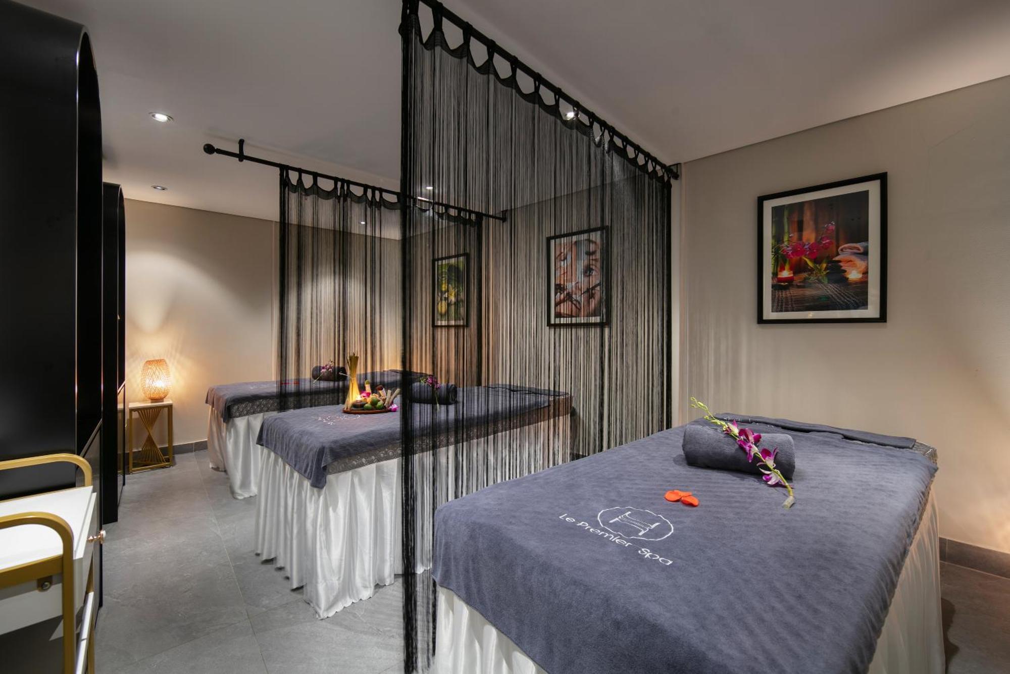 Le Premier Hotel & Rooftop Bar Hanoi Zewnętrze zdjęcie